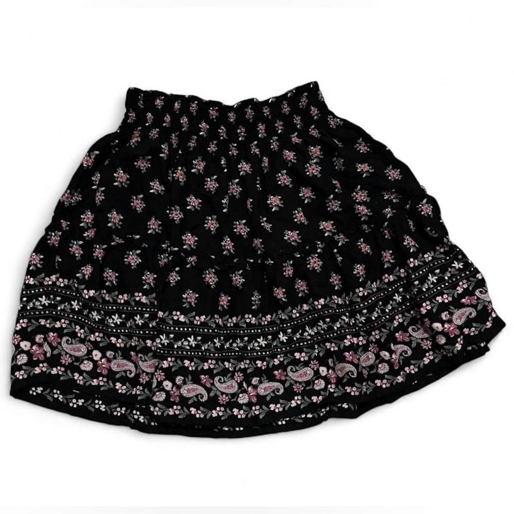 Hollister Black and Pink Floral A-Line Stretch High Waisted Paisley Mini Skirt